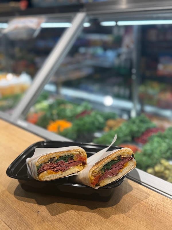 Farmers Cafe & Market