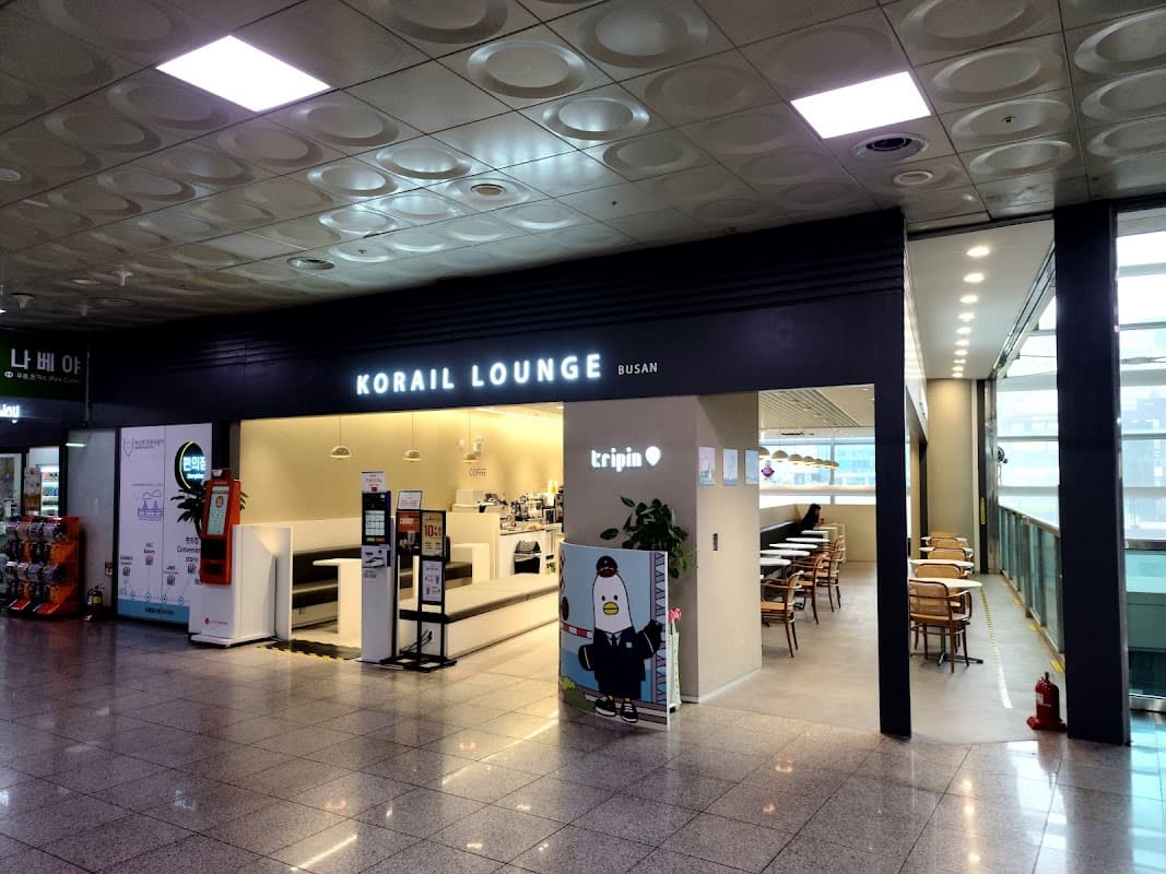 Korail Lounge (Tripin)