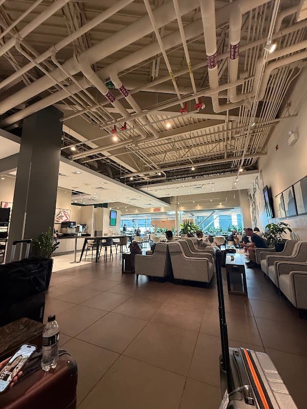 Desjardins Odyssey Lounge-Plaza Premium Lounge