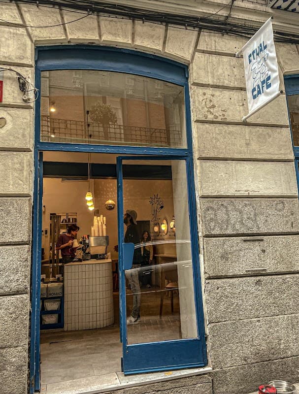 Etual Café