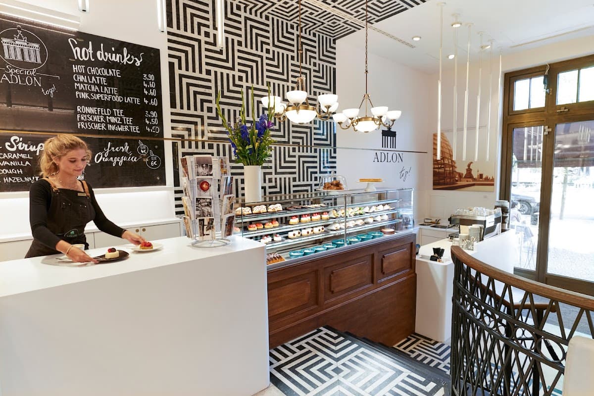 Adlon To Go Coffee Shop