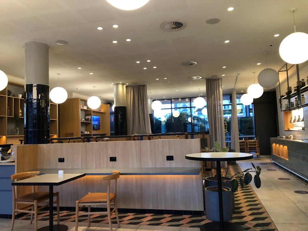 Mantra on Sydney Airport Restaurant