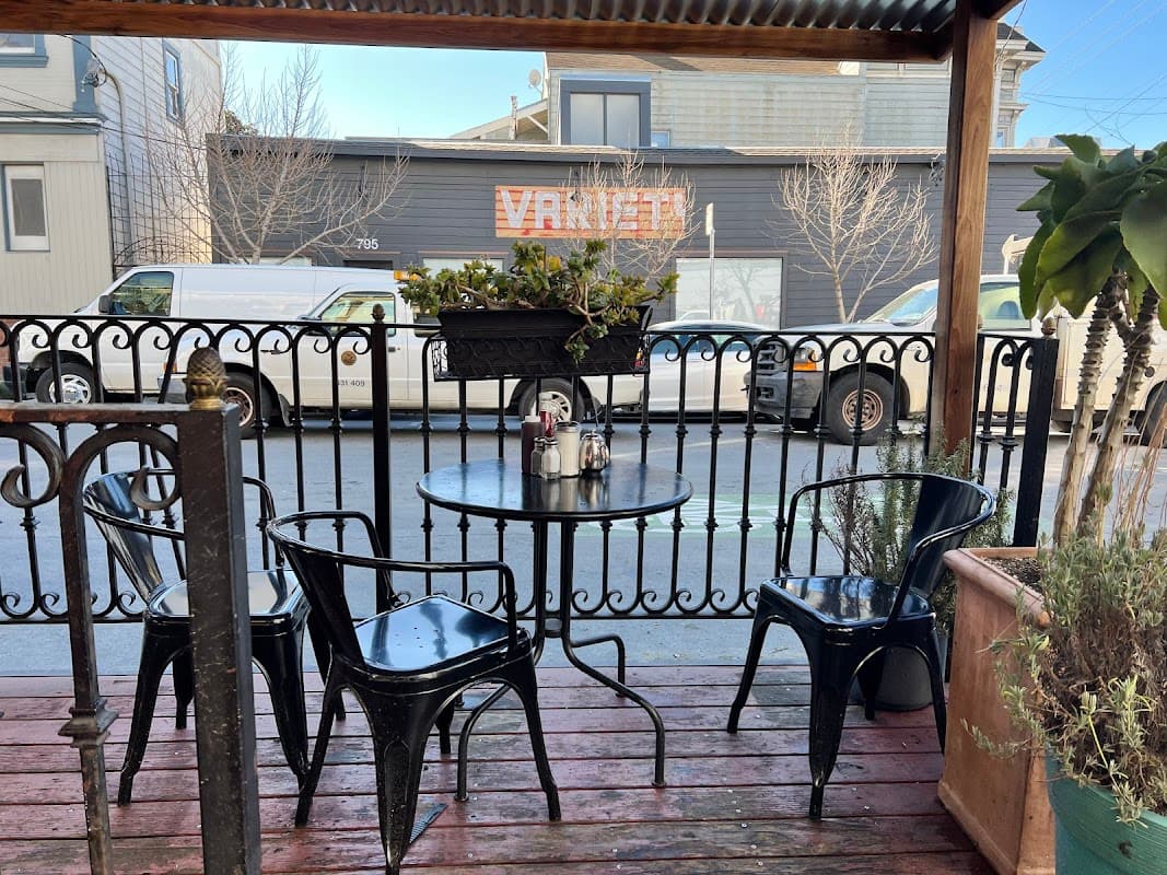 Giuliana's Just For You Cafe