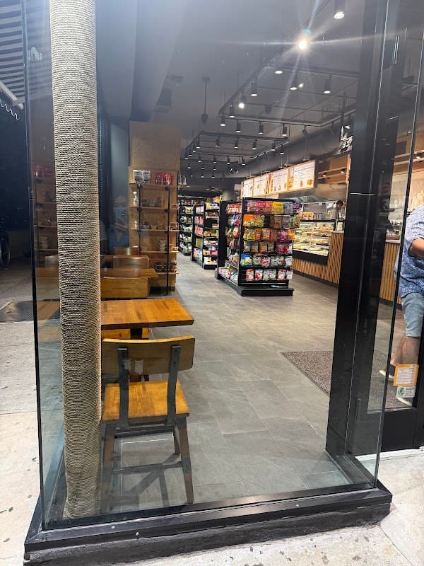 Farmers Cafe & Market