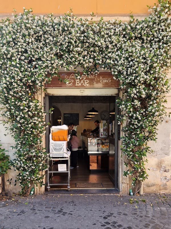 Gallery Art Bar Circi