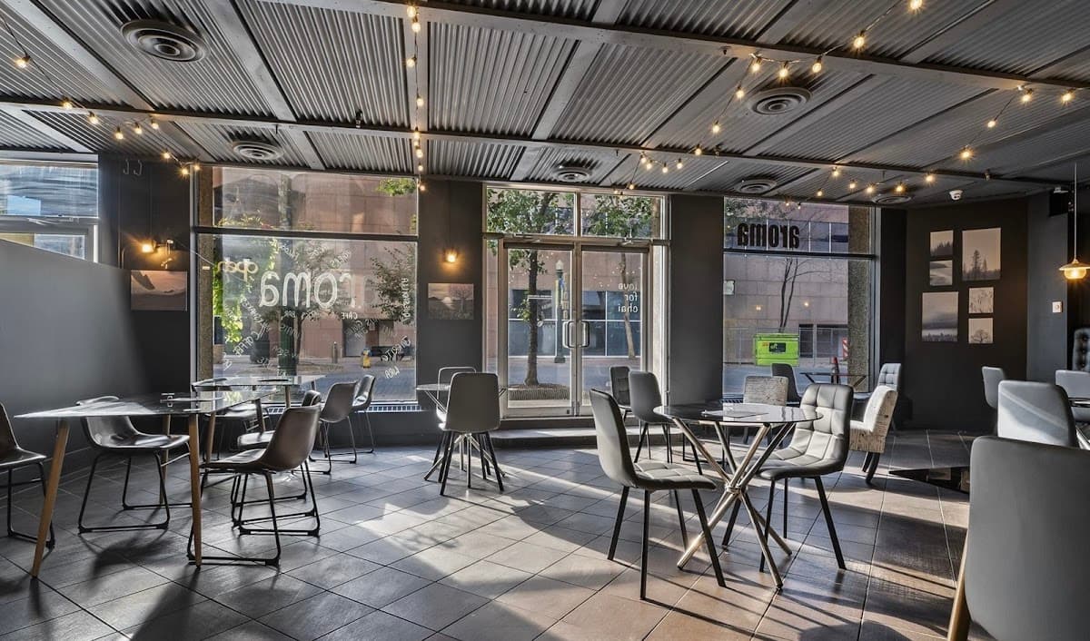 AROMA CAFE & SNACKS BAR