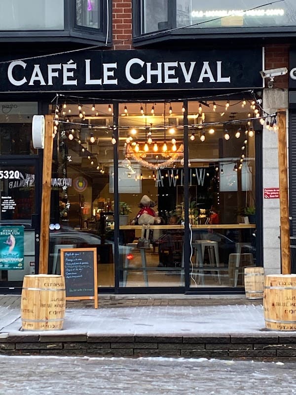 Café Le Cheval