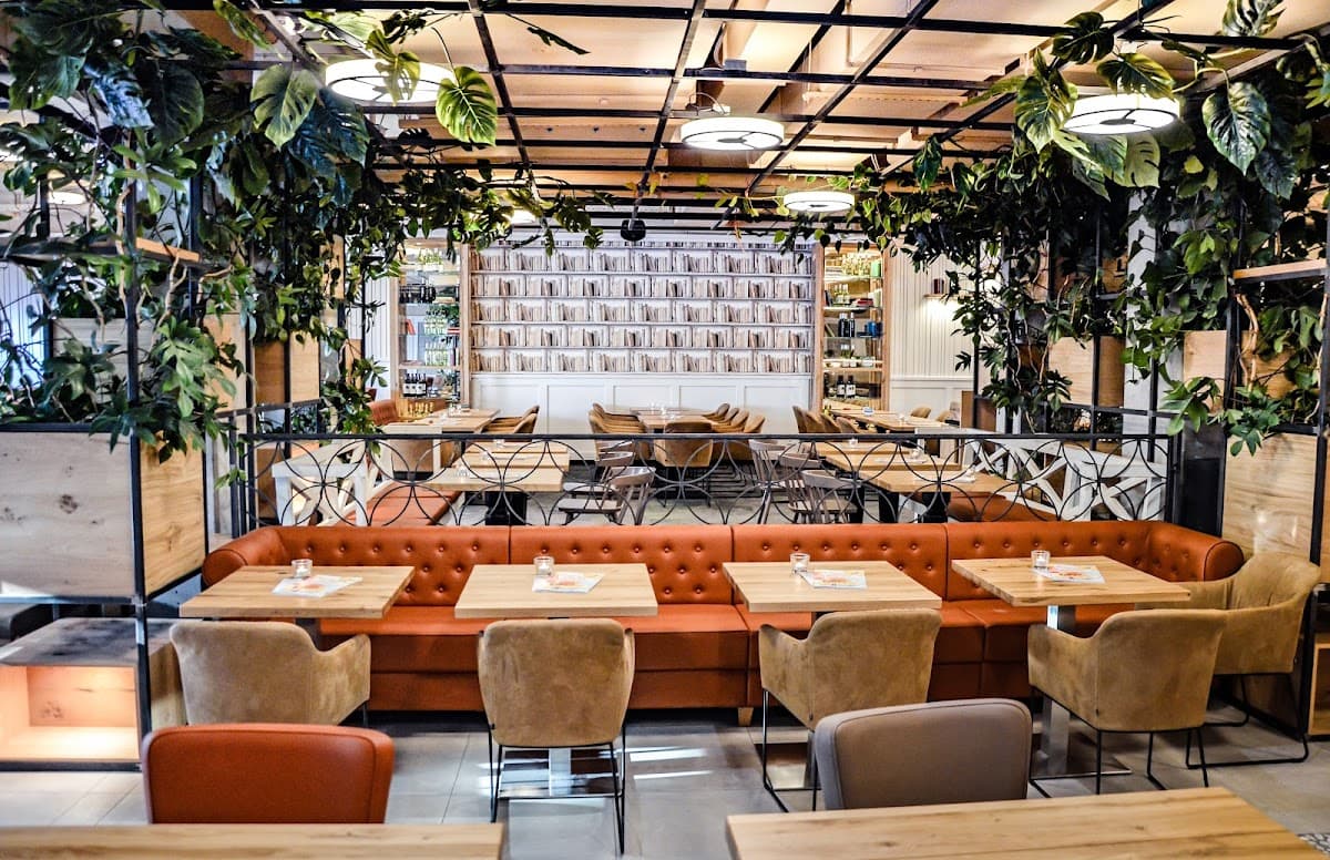 ALEX Berlin Uber Platz