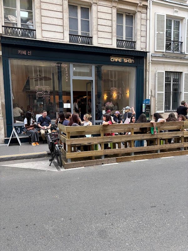 CAFE SHIN