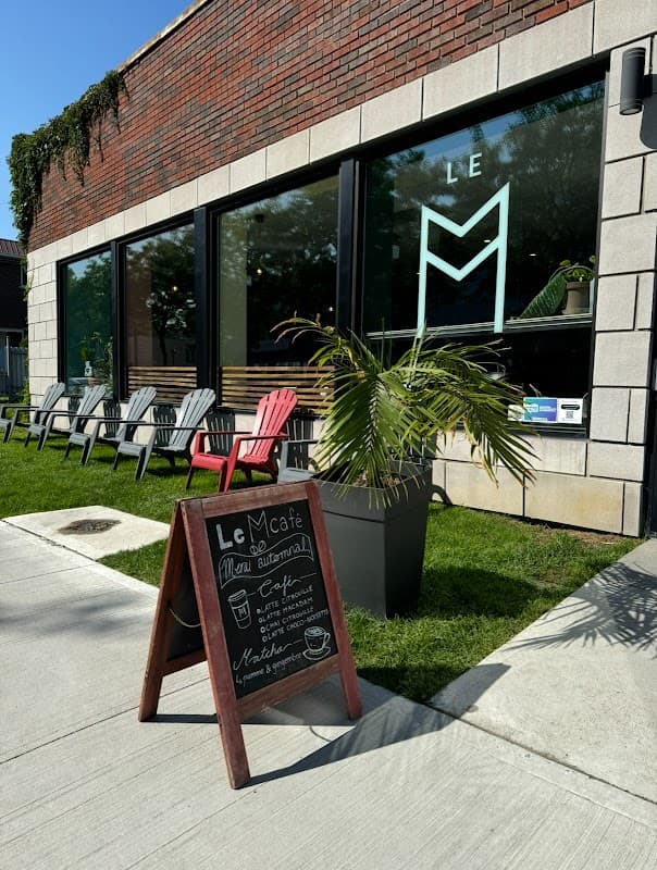Le M café